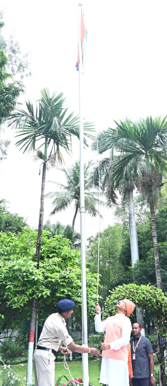 CM Deo Sai hoists national flag