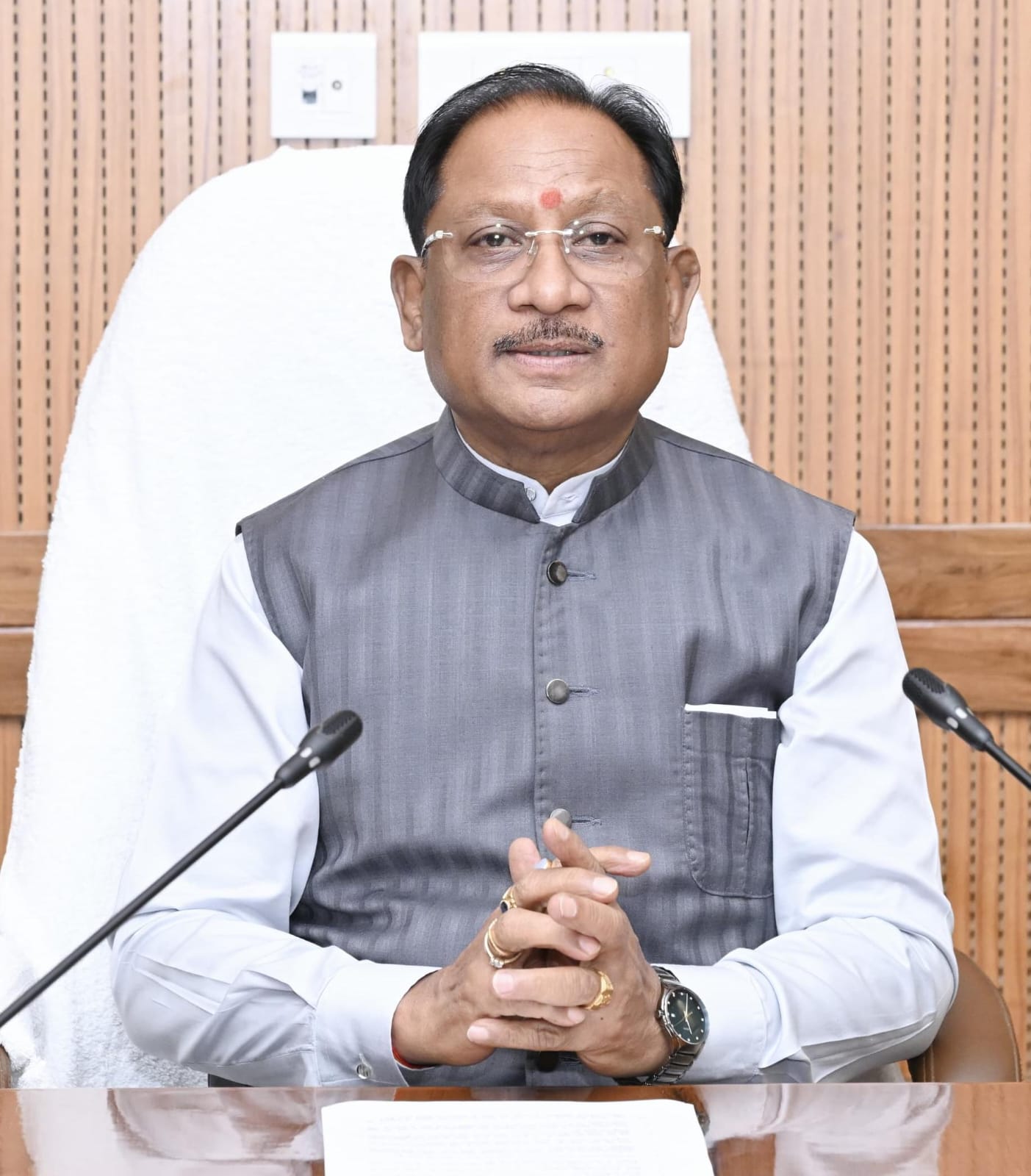 शाला प्रवेश उत्सव को जनआंदोलन बनाने आगे आएं जनप्रतिनिधि : मुख्यमंत्री