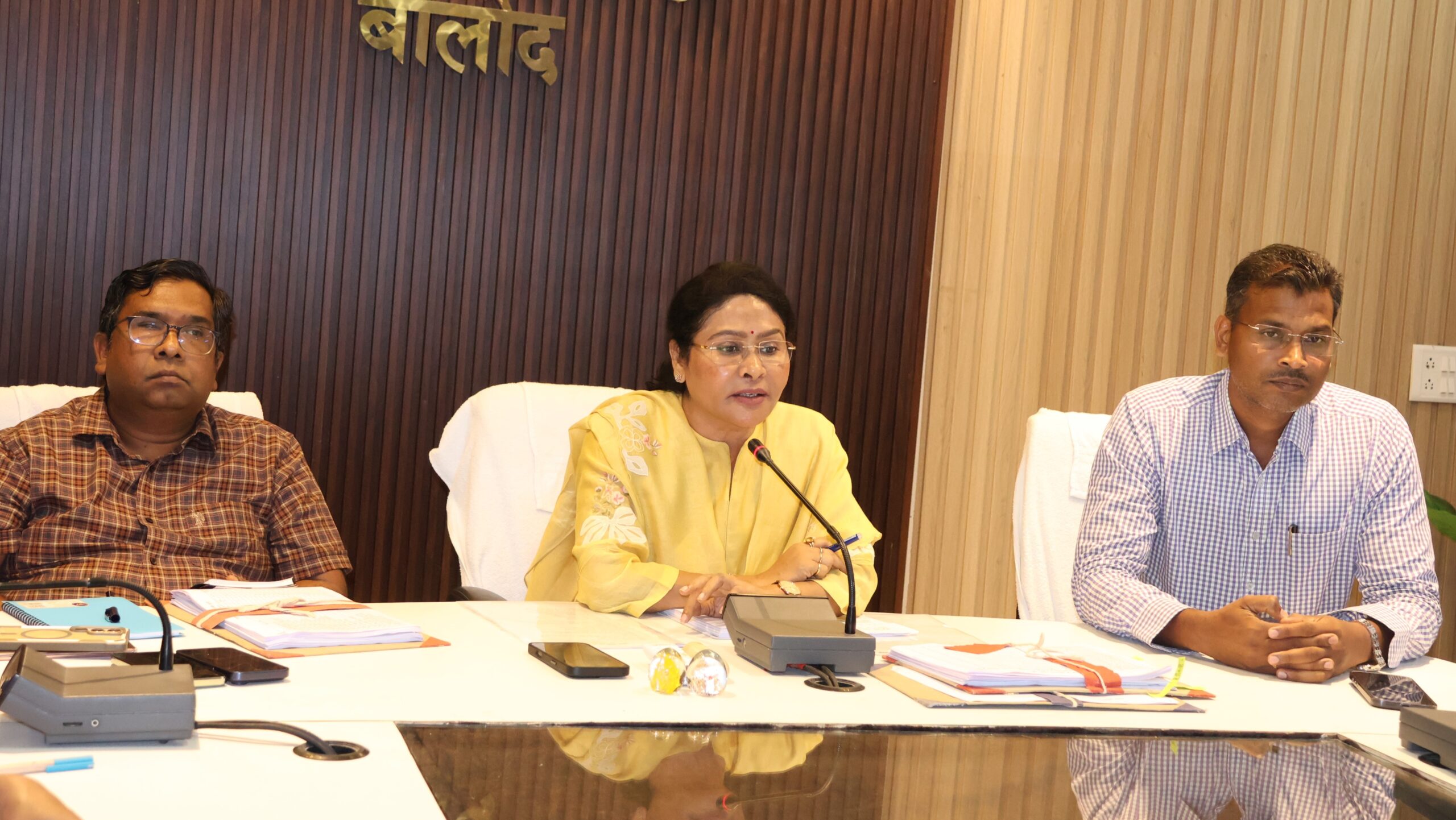 सुशासन तिहार के दौरान प्राप्त आवेदनों का शीघ्र निराकरण सुनिश्चित करें : कलेक्टर