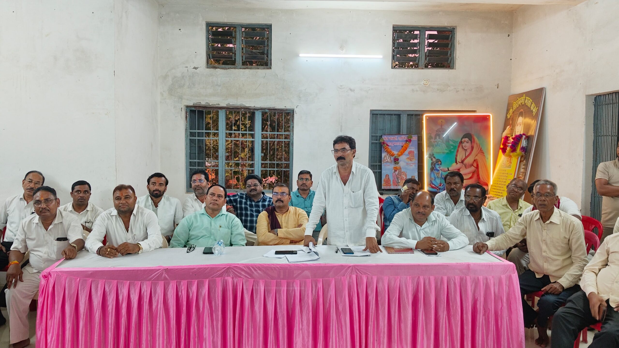 जिला साहू संघ की बैठक में सामाजिक प्रकरणों पर मंथन, कई मामलों का हुआ सर्वसम्मति से निराकरण